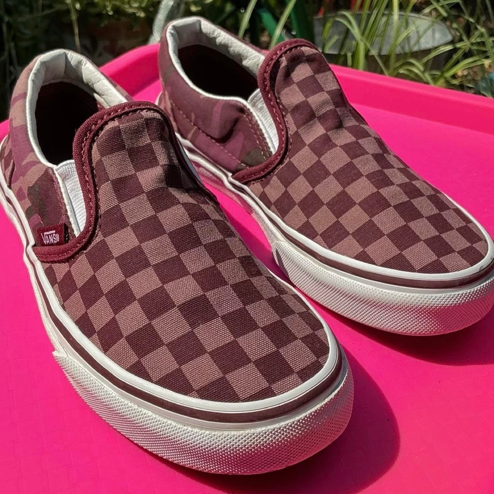 Vans Slip-On Kids Size 3 Burgundy Camo Checkerboard Excellent Low Top Sneakers